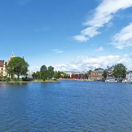 Am Heidensee In Schwerin